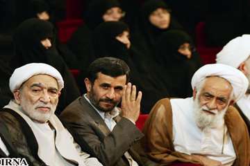 حضور رئیس جمهور در دانشگاه قم